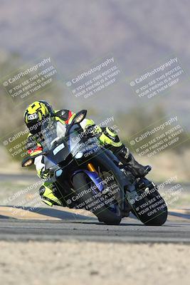 media/Jan-15-2026-Racers Edge (Thu) [[dfebeb70ab]]/2-A Group/Session 5 (Turn 5)/